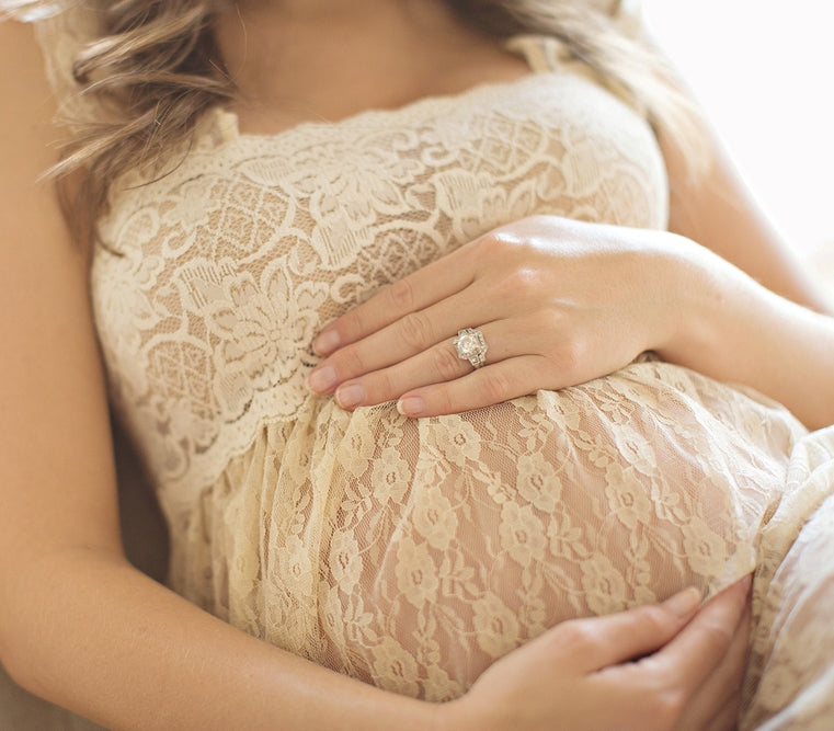 Uleiuri esentiale nerecomandate pe perioada sarcinii